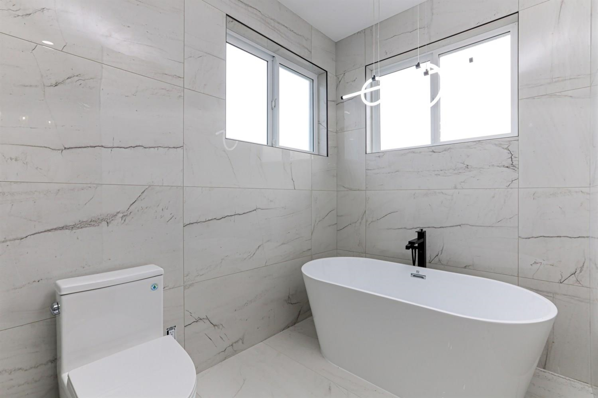 Outdoor Deck Photo of 6914 204a Street, Langley, BC