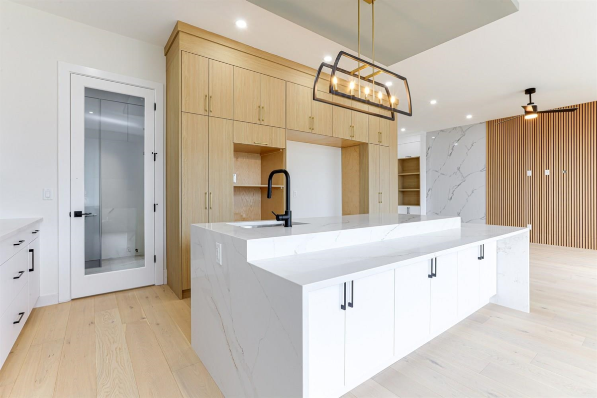 Powder Room Photo of 6914 204a Street, Langley, BC