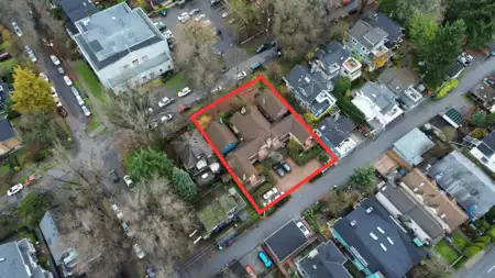 154-168 W 11th Avenue, Vancouver, BC