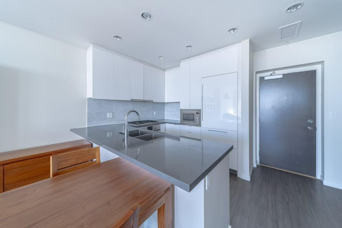 Family Room Photo of 1705 7368 Gollner Avenue, Richmond, BC