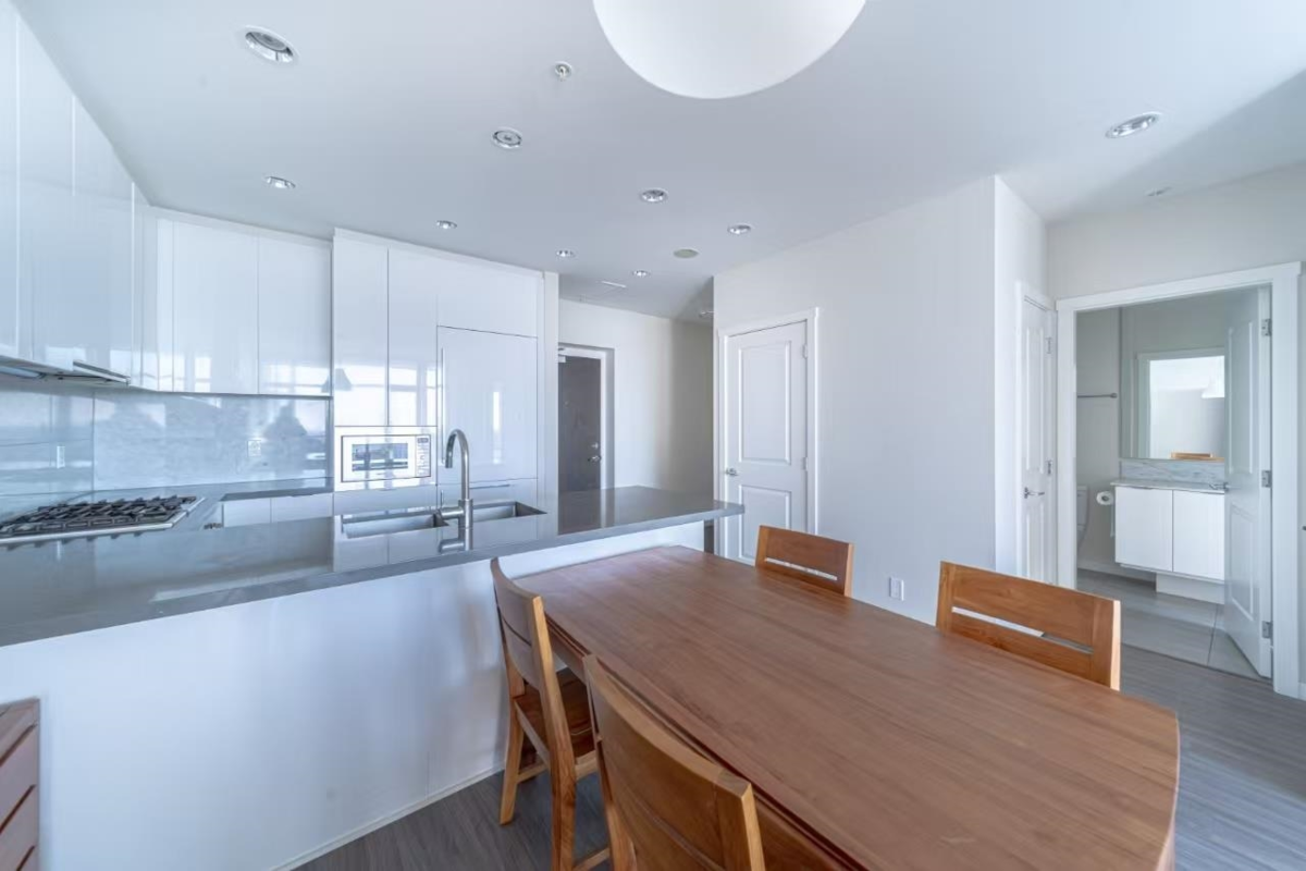 Kitchen Photo of 1705 7368 Gollner Avenue, Richmond, BC