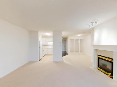1607 4425 Halifax Street, Burnaby, BC, Burnaby — Apartment/Condo for sale