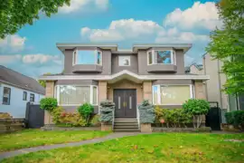 4255 W 15th Avenue, Vancouver, BC