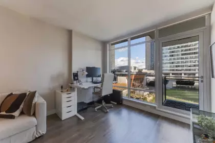 706 2008 Rosser Avenue, Burnaby, BC, Burnaby — Apartment/Condo for sale