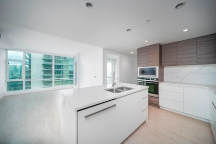 1006 6833 Buswell Street, Richmond, BC