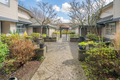 35 5668 208 Street, Langley, BC, Langley — Apartment/Condo for sale