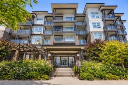 306 22577 Royal Crescent, Maple Ridge, BC, Maple Ridge — Apartment/Condo for sale