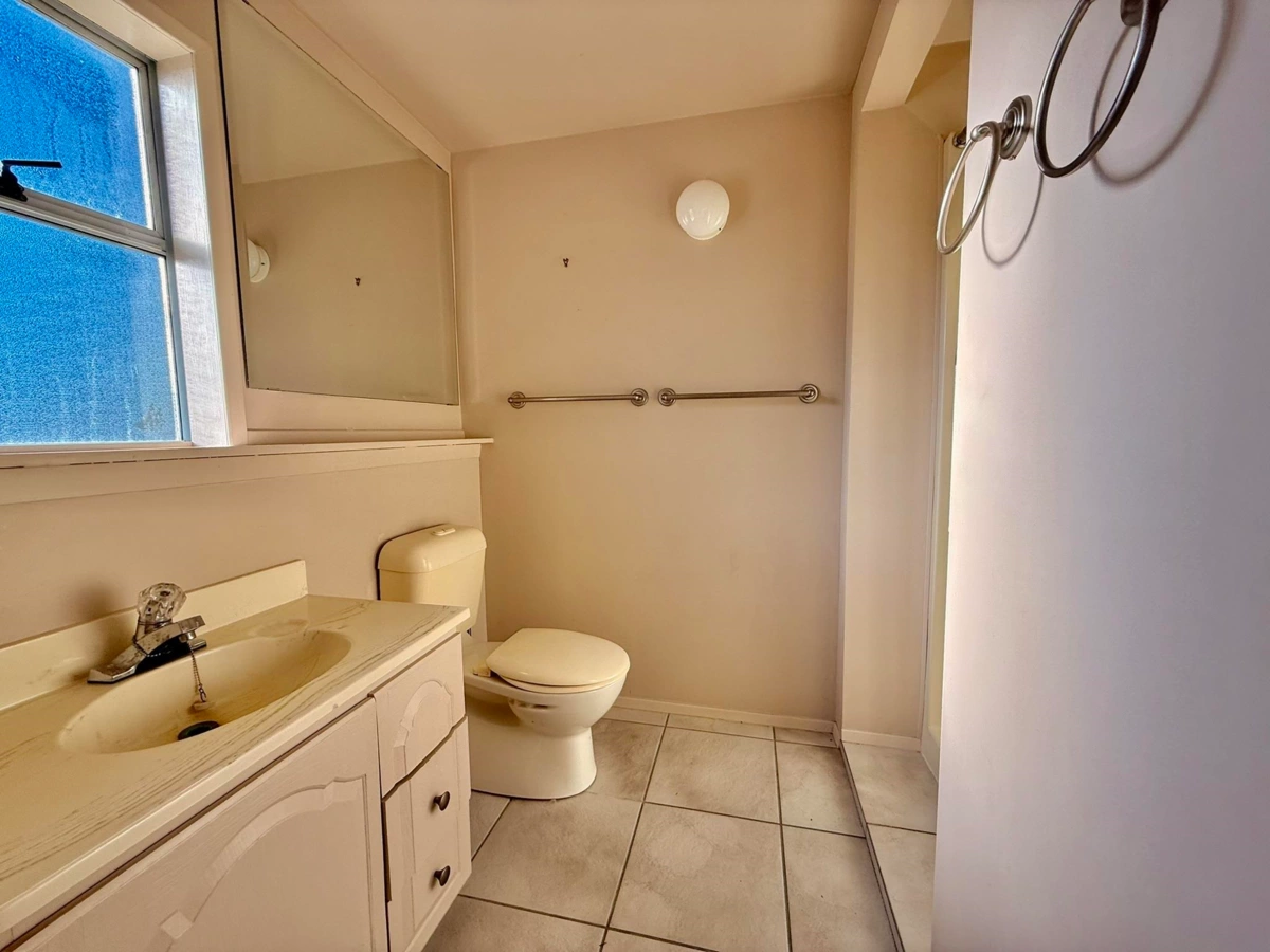 Bedroom 3 Photo of 7077 Dale Road, Sechelt, BC