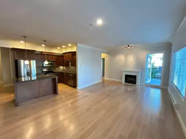215 22150 Dewdney Trunk Road, Maple Ridge, BC, Maple Ridge — Apartment/Condo for sale