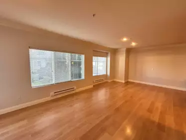 215 22150 Dewdney Trunk Road, Maple Ridge, BC, Maple Ridge — Apartment/Condo for sale