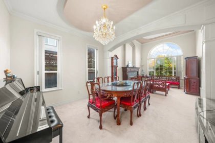 Kitchen Island Photo of 11851 Railway Avenue, Richmond, BC