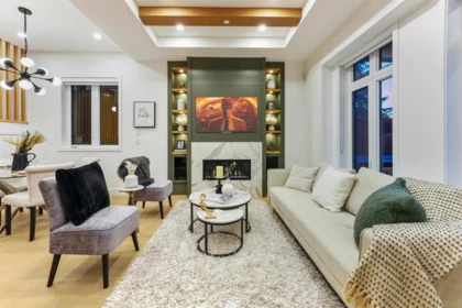 Living Room Photo of 1 1322 E 13th Avenue, Vancouver, BC