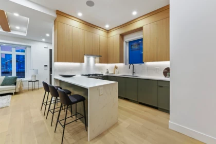 Pantry Photo of 1 1322 E 13th Avenue, Vancouver, BC