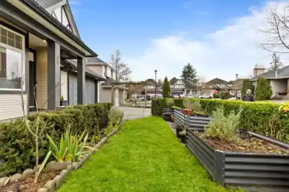 14737 75 Avenue, Surrey, BC, Surrey — Single Family Residence for sale