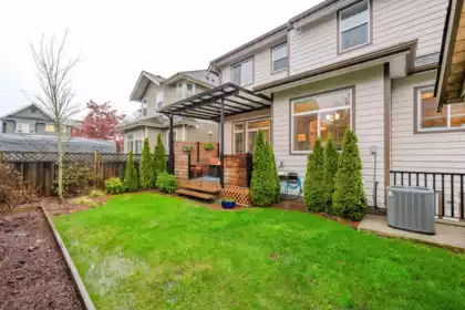 Hot Tub / Spa Photo of 308 171 Street, Surrey, BC
