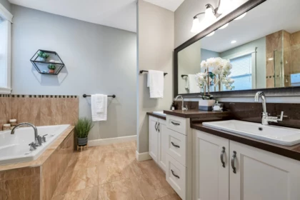 Powder Room Photo of 308 171 Street, Surrey, BC