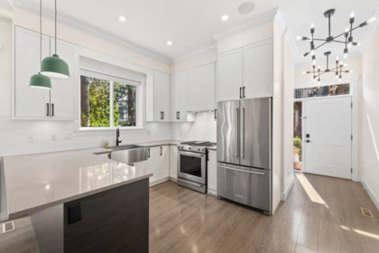 14 1454 162b Street, Surrey, BC