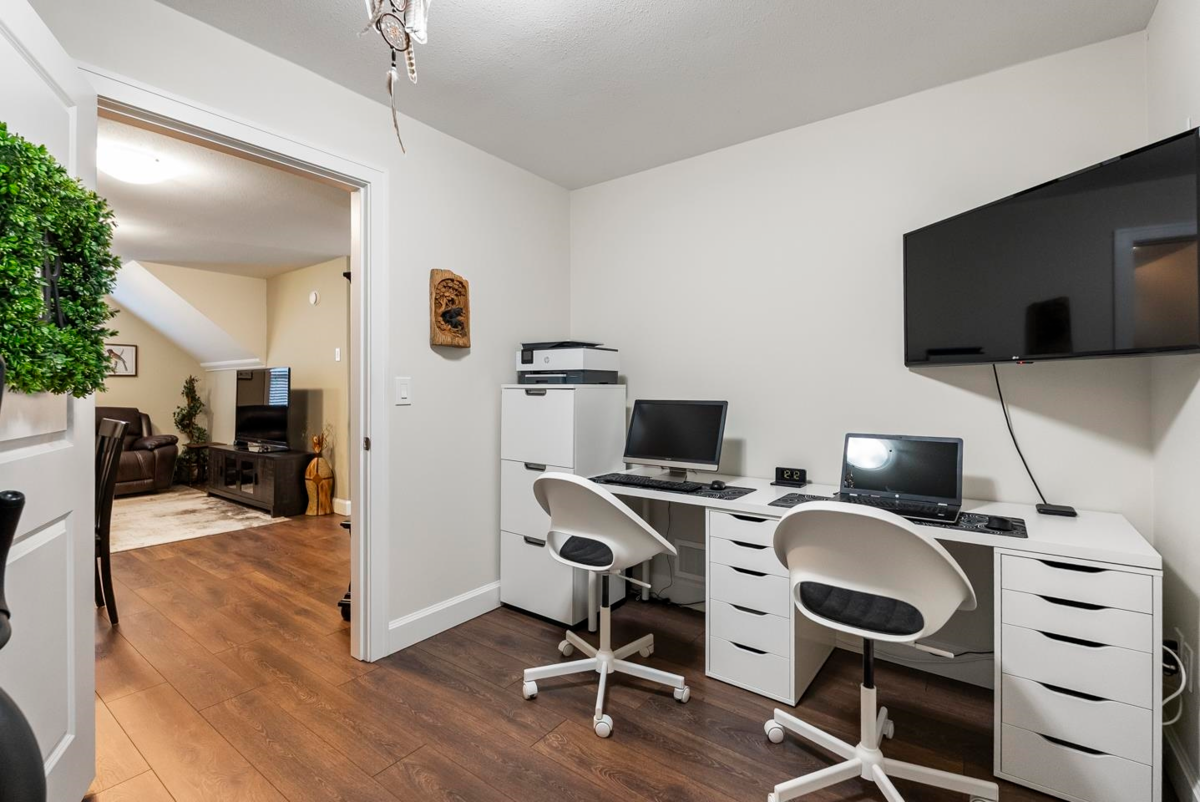 Breakfast Nook Photo of 1397 Stromdahl Place, Agassiz, BC