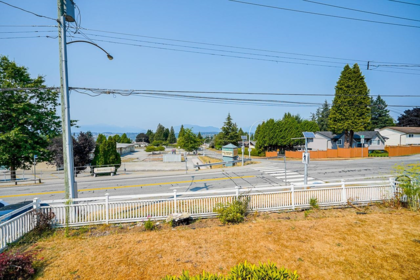 Hot Tub / Spa Photo of 13792 112 Avenue, Surrey, BC