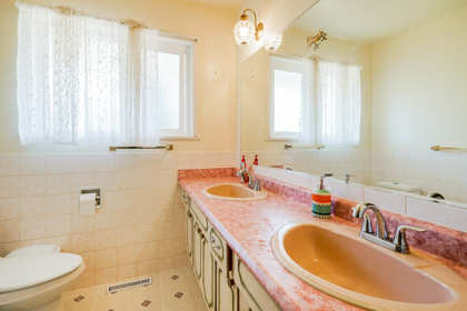 Laundry Room Photo of 13792 112 Avenue, Surrey, BC