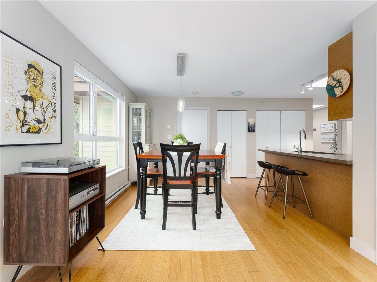 Breakfast Nook Photo of 402 3732 Mt Seymour Parkway, North Vancouver, BC