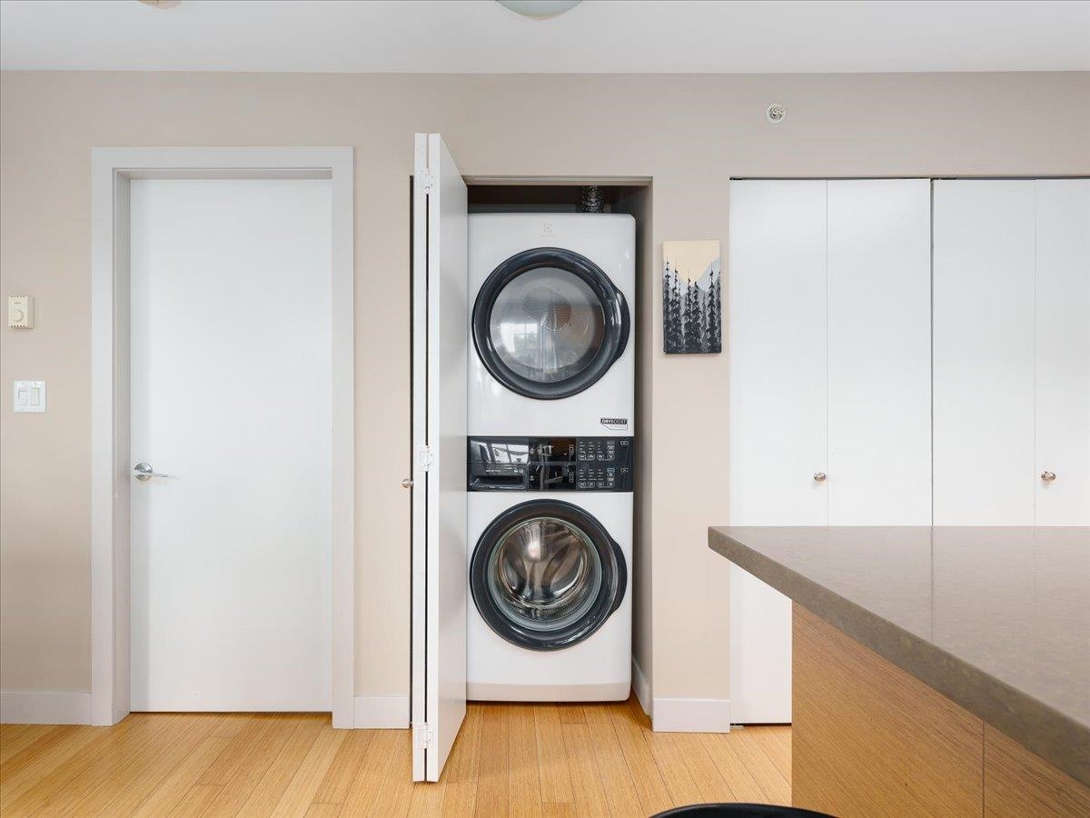 Hallway Photo of 402 3732 Mt Seymour Parkway, North Vancouver, BC