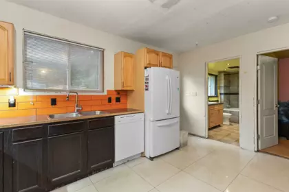 Family Room Photo of 26814 Dewdney Trunk Road, Maple Ridge, BC