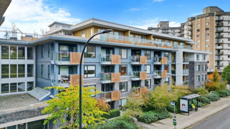 304 221 E 3rd Street, North Vancouver, BC, North Vancouver — Apartment/Condo for sale