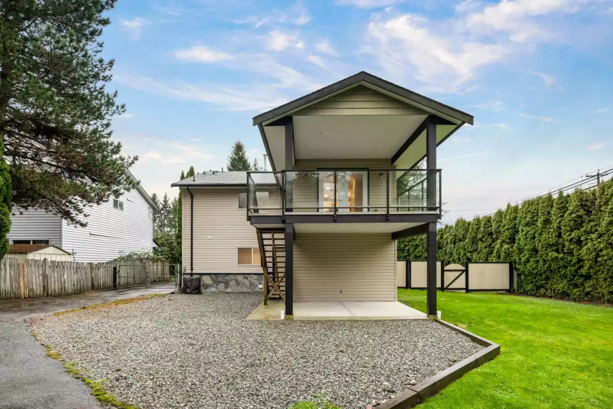 Backyard Photo of 24813 122 Avenue, Maple Ridge, BC