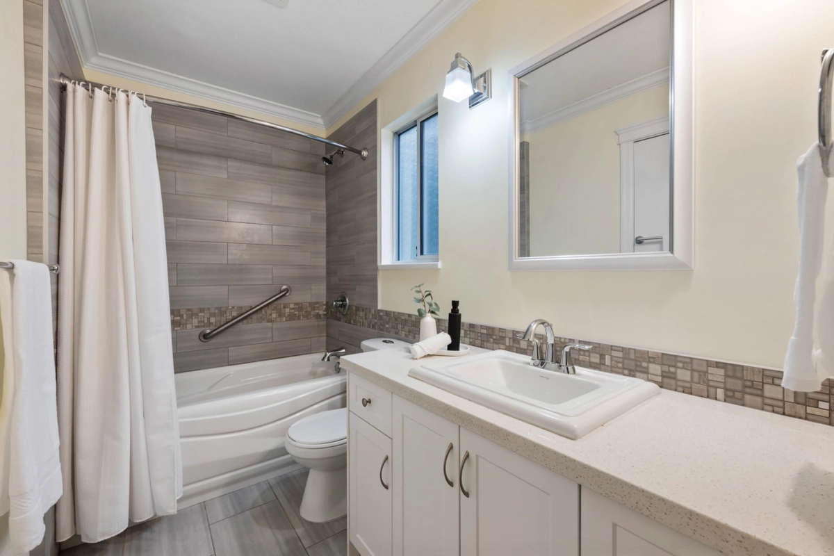 Bedroom 4 Photo of 24813 122 Avenue, Maple Ridge, BC