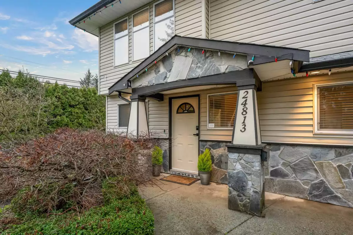 Playground / Recreational Area Near 24813 122 Avenue, Maple Ridge, BC