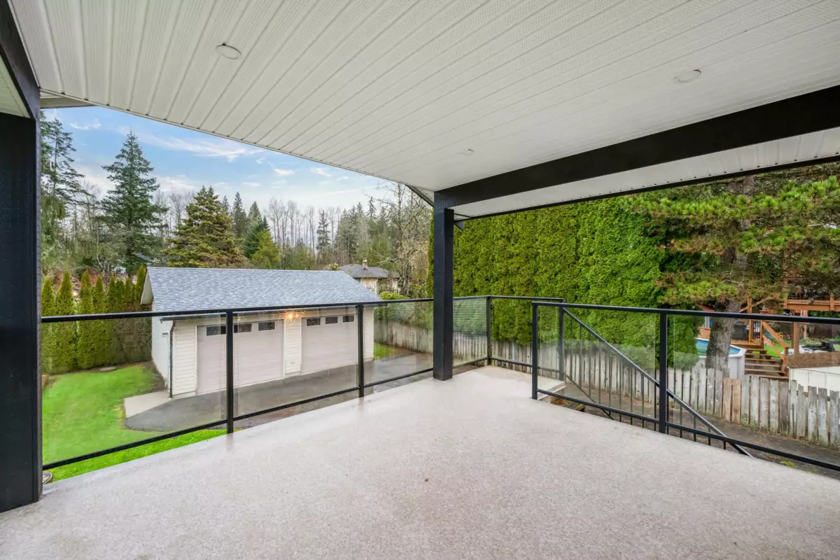Primary Bathroom Photo of 24813 122 Avenue, Maple Ridge, BC