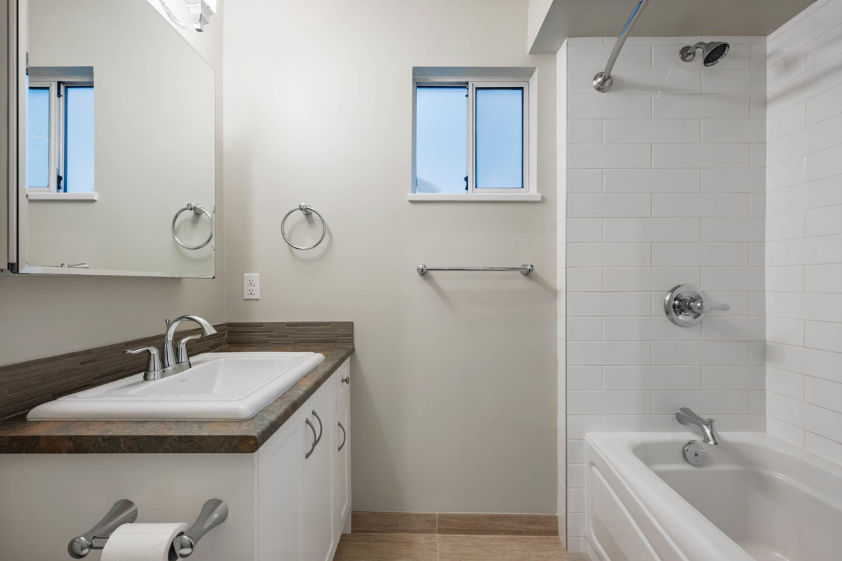 Staircase Photo of 24813 122 Avenue, Maple Ridge, BC