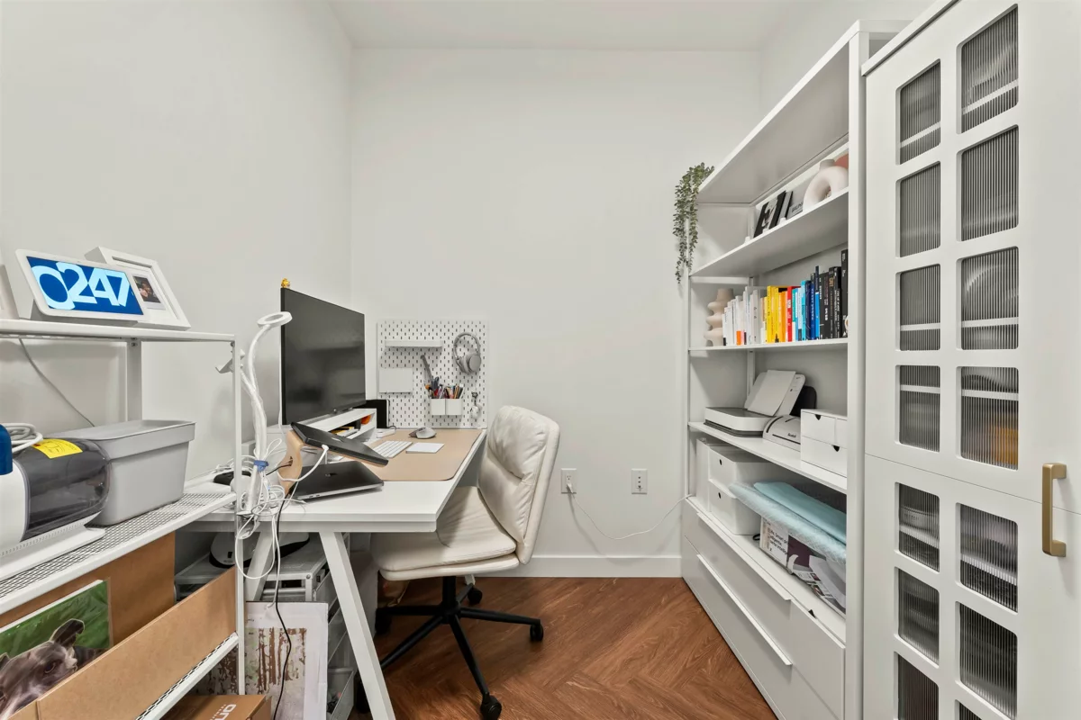Dining Area Photo of 411 3229 St Johns Street, Port Moody, BC