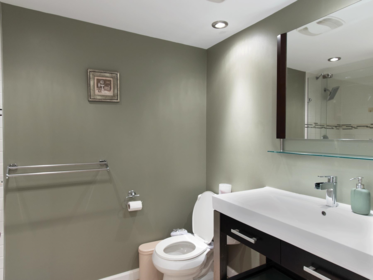 Primary Bedroom Photo of 303 14881 103a Avenue, Surrey, BC