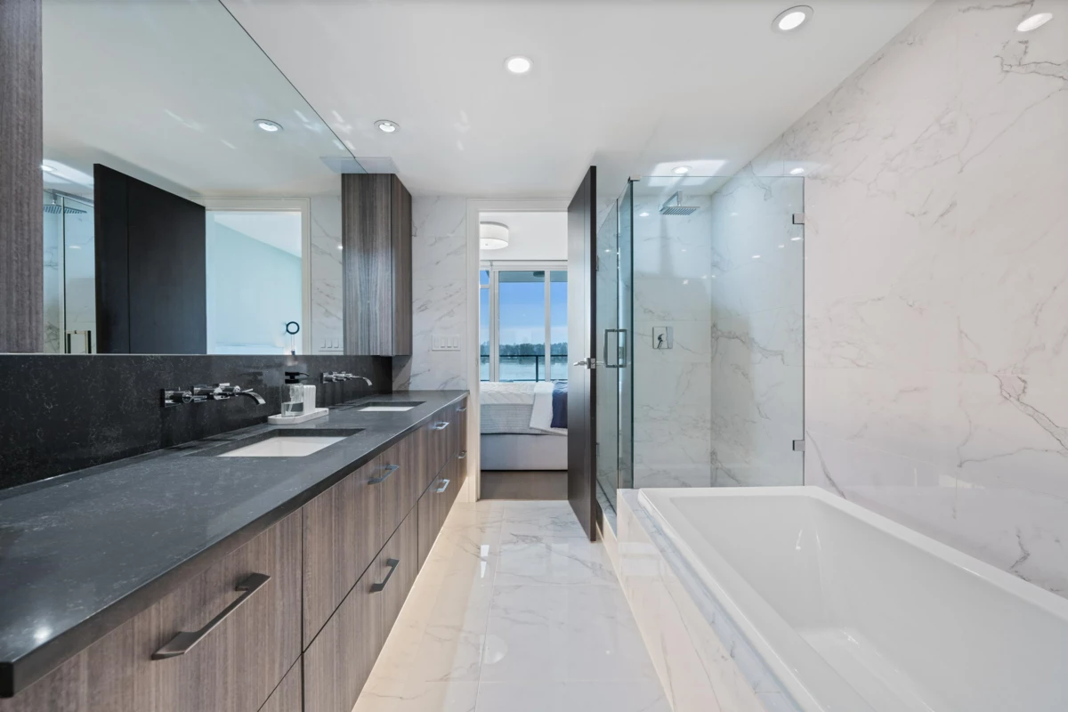 Hallway Photo of TH210 210 Salter Street, New Westminster, BC