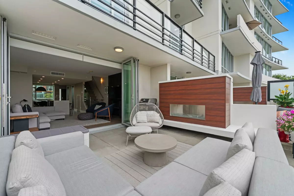 Office / Den Photo of TH210 210 Salter Street, New Westminster, BC