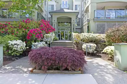 410 20110 Michaud Crescent, Langley, BC, Langley City — 2 bed apartment/condo for sale