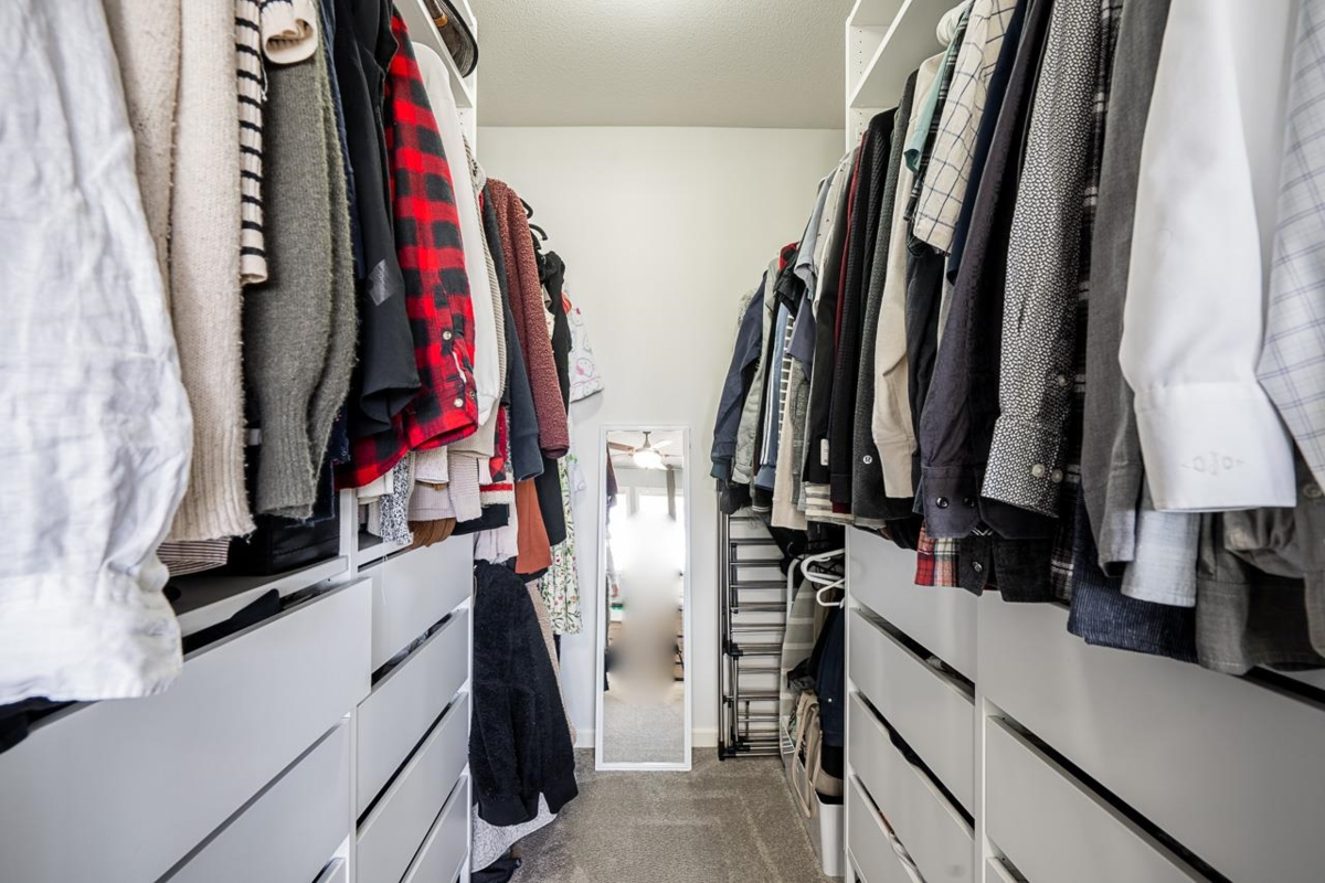Entry Foyer Photo of 11 6177 169 Street, Surrey, BC