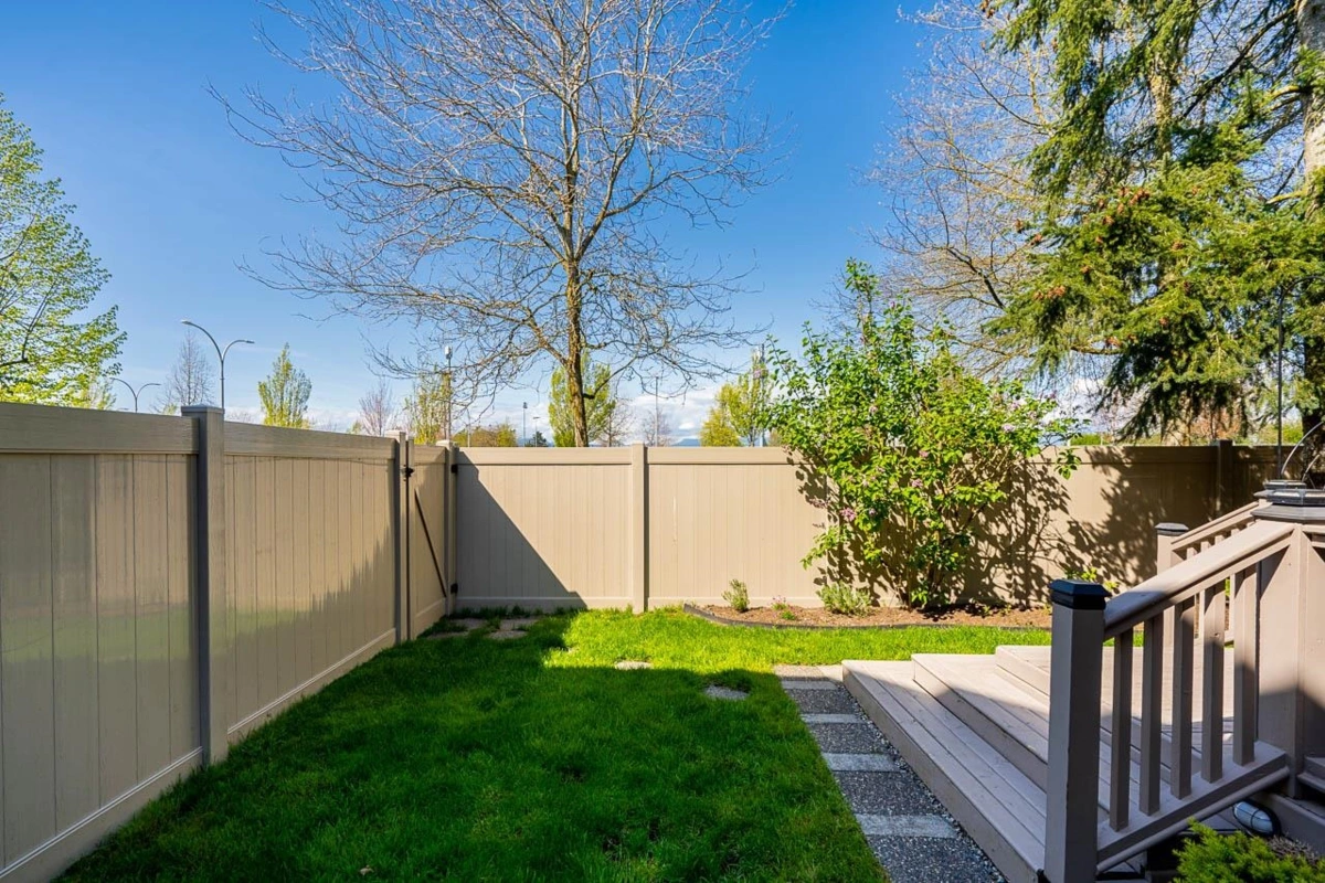 Garden / Landscaping Photo of 11 6177 169 Street, Surrey, BC