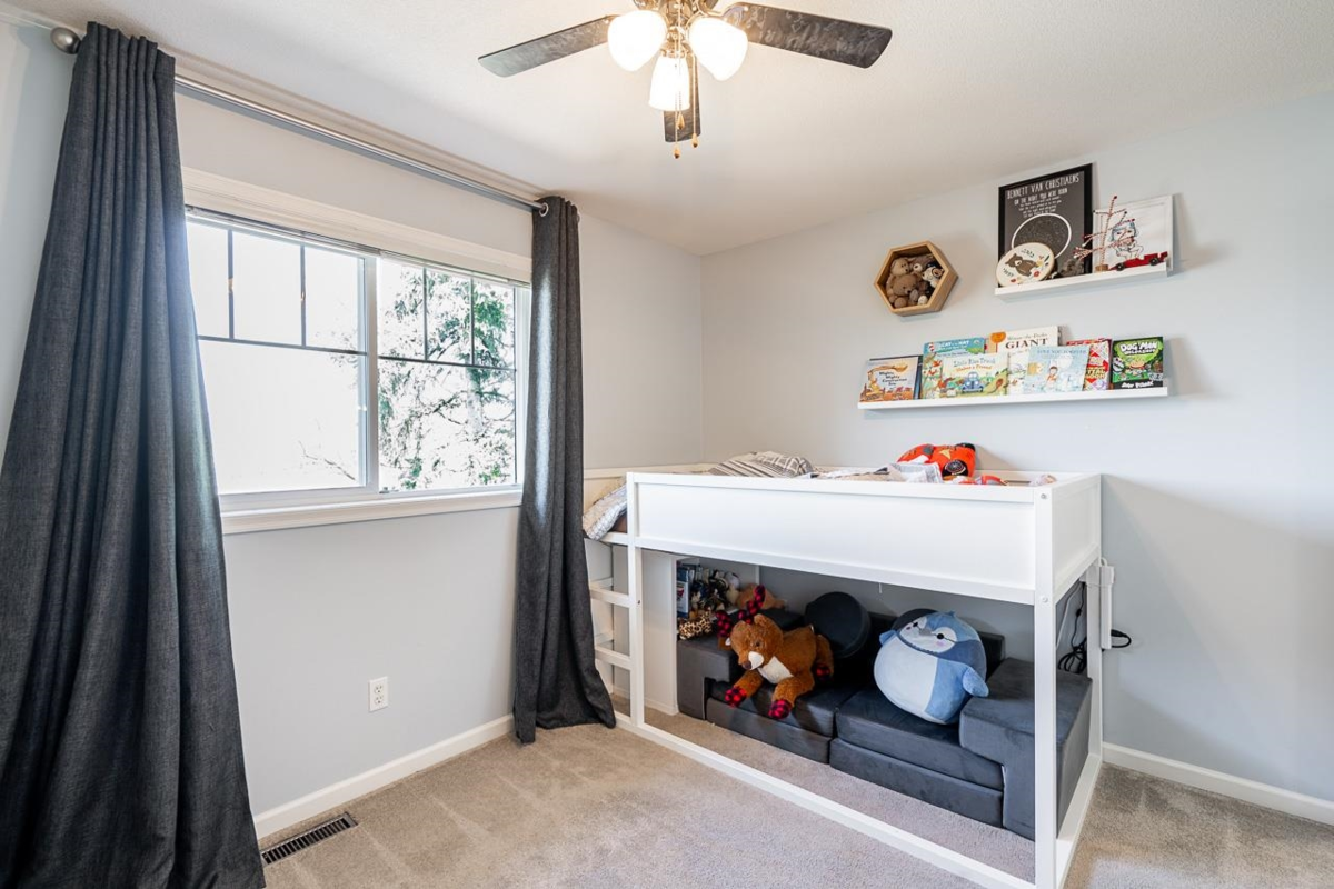 Hallway Photo of 11 6177 169 Street, Surrey, BC