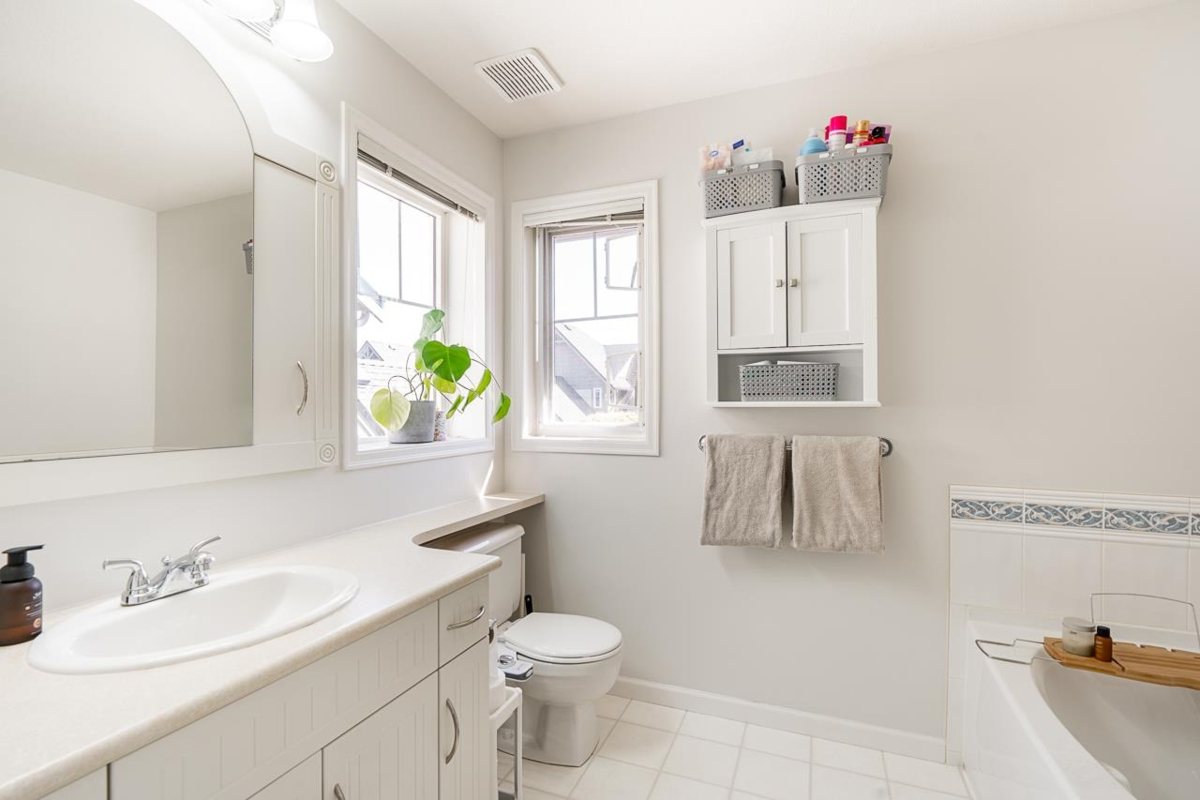 Laundry Room Photo of 11 6177 169 Street, Surrey, BC