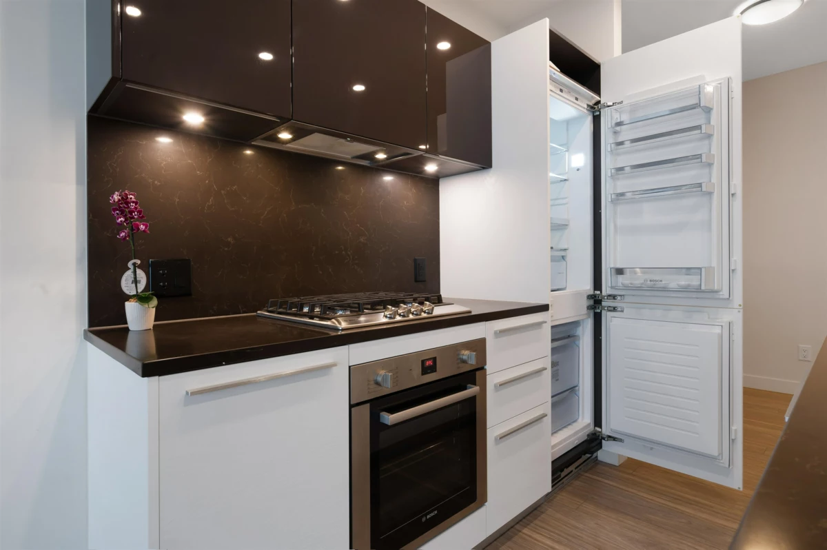 Dining Area Photo of 3206 6383 Mckay Avenue, Burnaby, BC