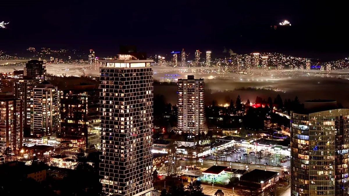 Front Yard Photo of 3206 6383 Mckay Avenue, Burnaby, BC