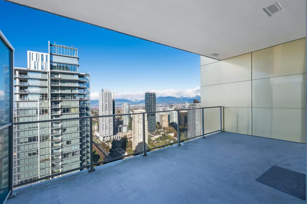Primary Bathroom Photo of 3206 6383 Mckay Avenue, Burnaby, BC