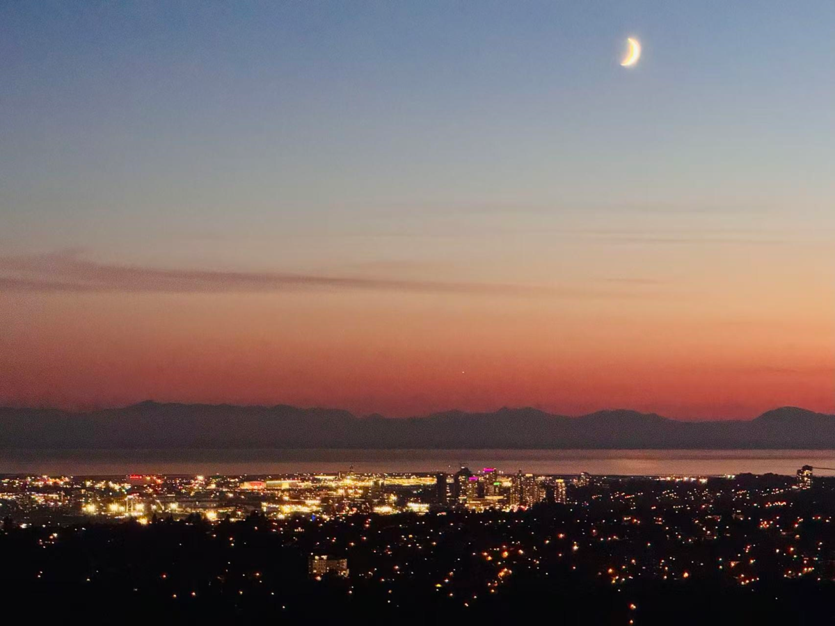 Swimming Pool Photo of 3206 6383 Mckay Avenue, Burnaby, BC