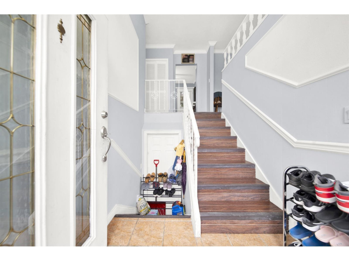 Laundry Room Photo of 12627 58 Avenue, Surrey, BC