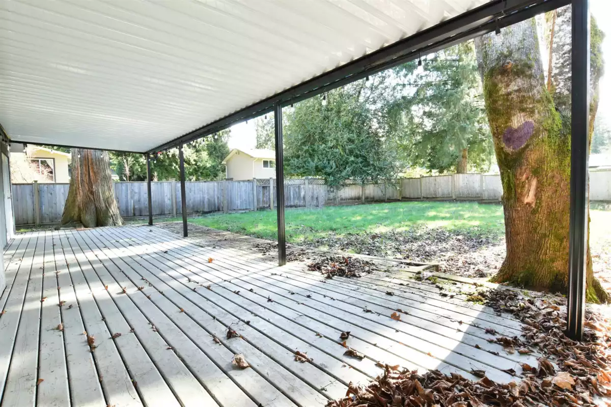 Garage Interior Photo of 20572 43 Avenue, Langley, BC
