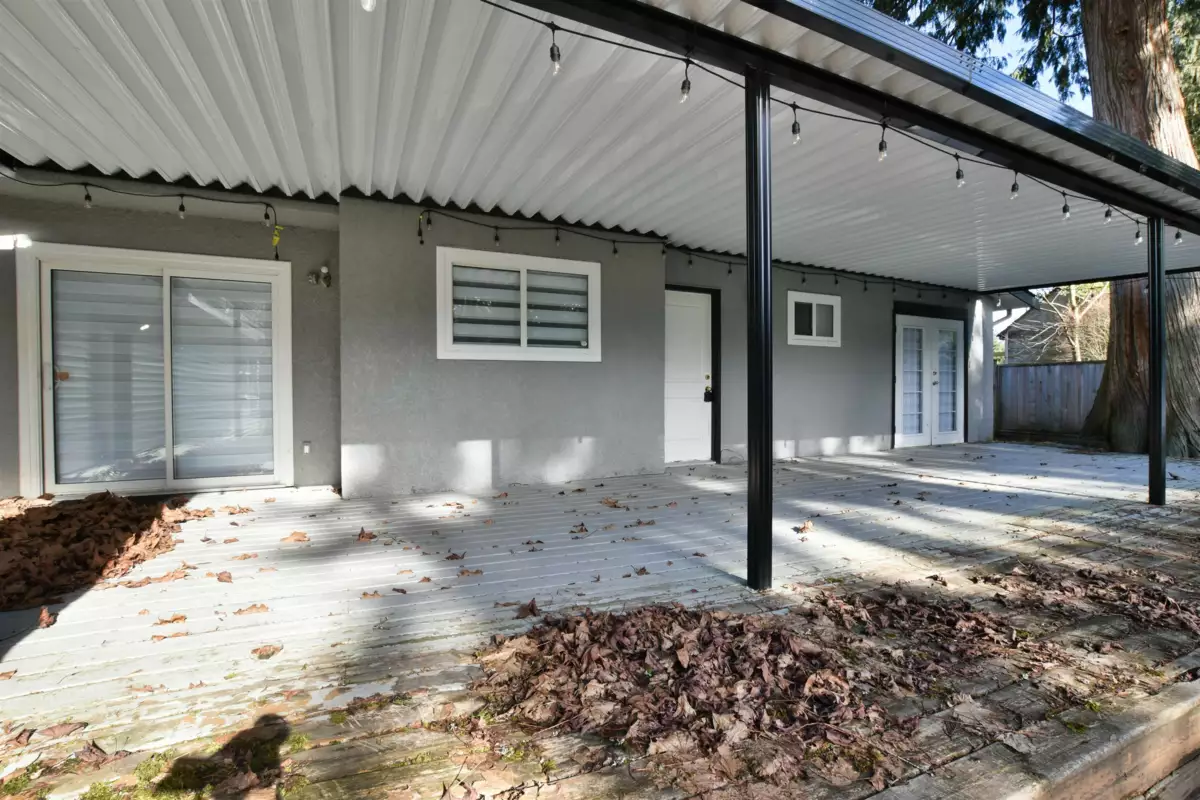 Outdoor Deck Photo of 20572 43 Avenue, Langley, BC