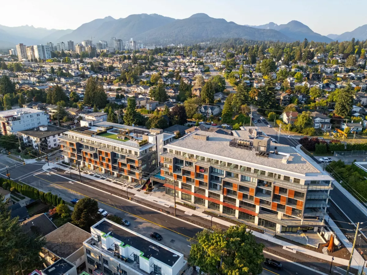 Outdoor Patio Photo of 564 422 E 3rd Street, North Vancouver, BC